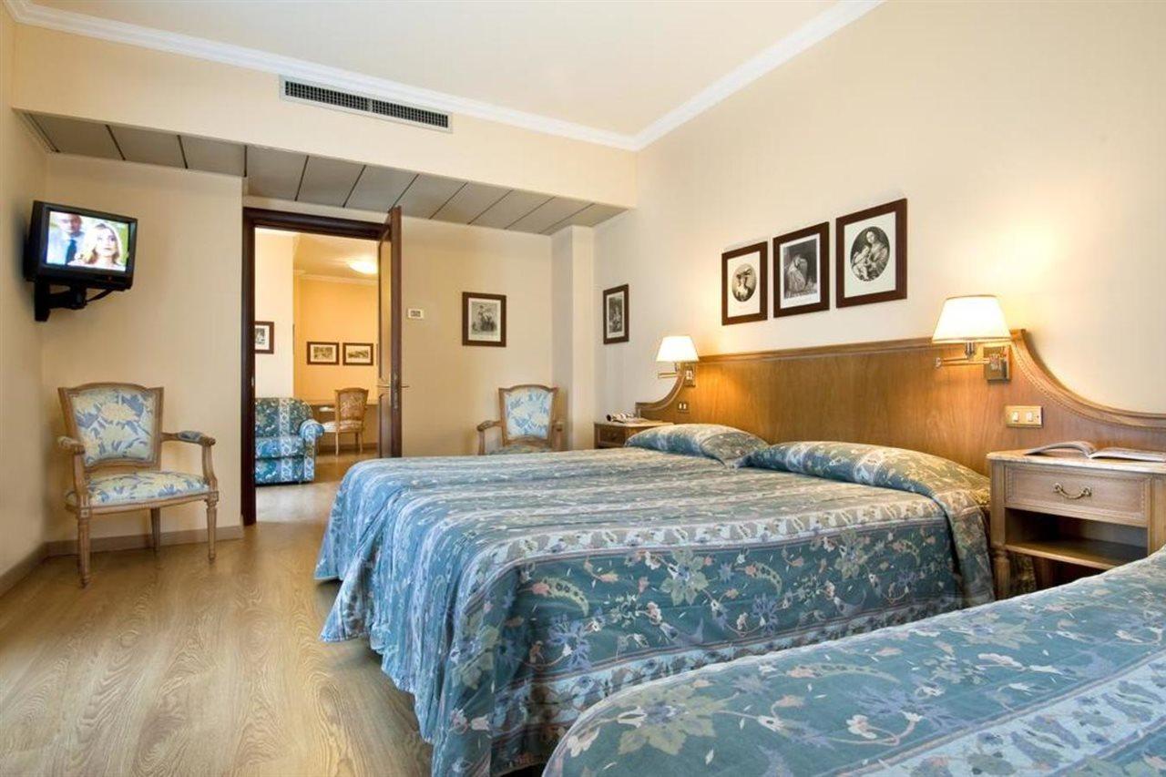 Carl & Do Hotell Baveno Exteriör bild