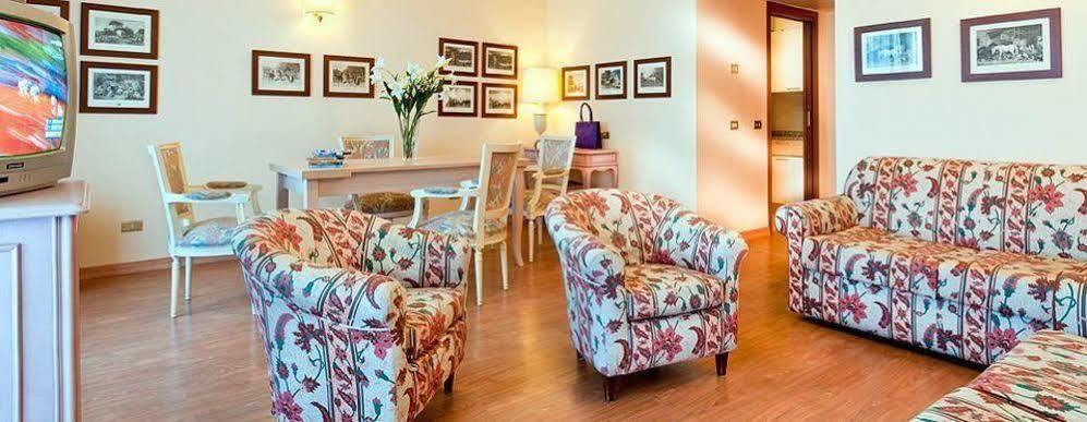Carl & Do Hotell Baveno Exteriör bild